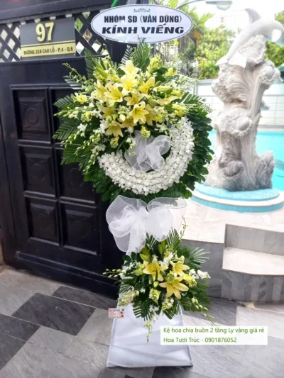 Vòng hoa đám tang ly vàng 2 tầng