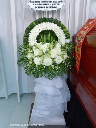 Vòng hoa viếng đám tang Bình Chánh