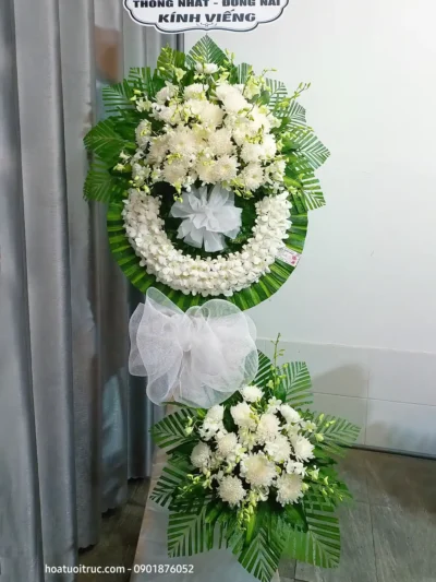 Lẵng hoa tang 2 tầng cúc trắng giá rẻ