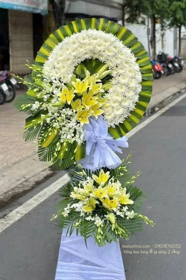 Mẫu hoa đám tang đường Nguyễn Văn Linh, Hồ Chí Minh