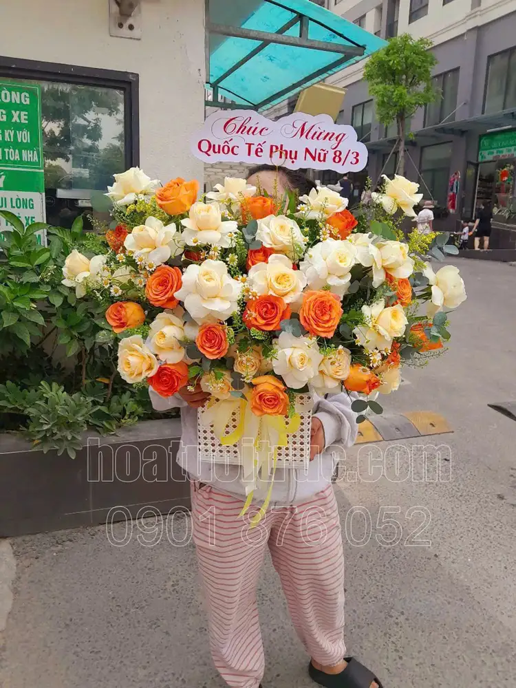 Giao giỏ hoa tươi hoành tráng cho Khách hàng tại Hồ Chí Minh