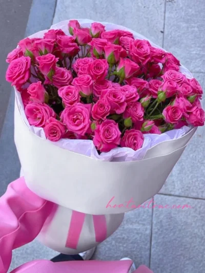 Bó hoa hồng chùm Hot Pink Spray Roses