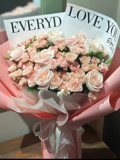 Hoa sinh nhật hồng chùm Chiết Xạ